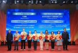 【聚力同行 共啟新程】我司參加嘉定區(qū)華亭“五一”“五四”主題慶?；顒樱⒁詤^(qū)級榮譽獲得者登臺領獎